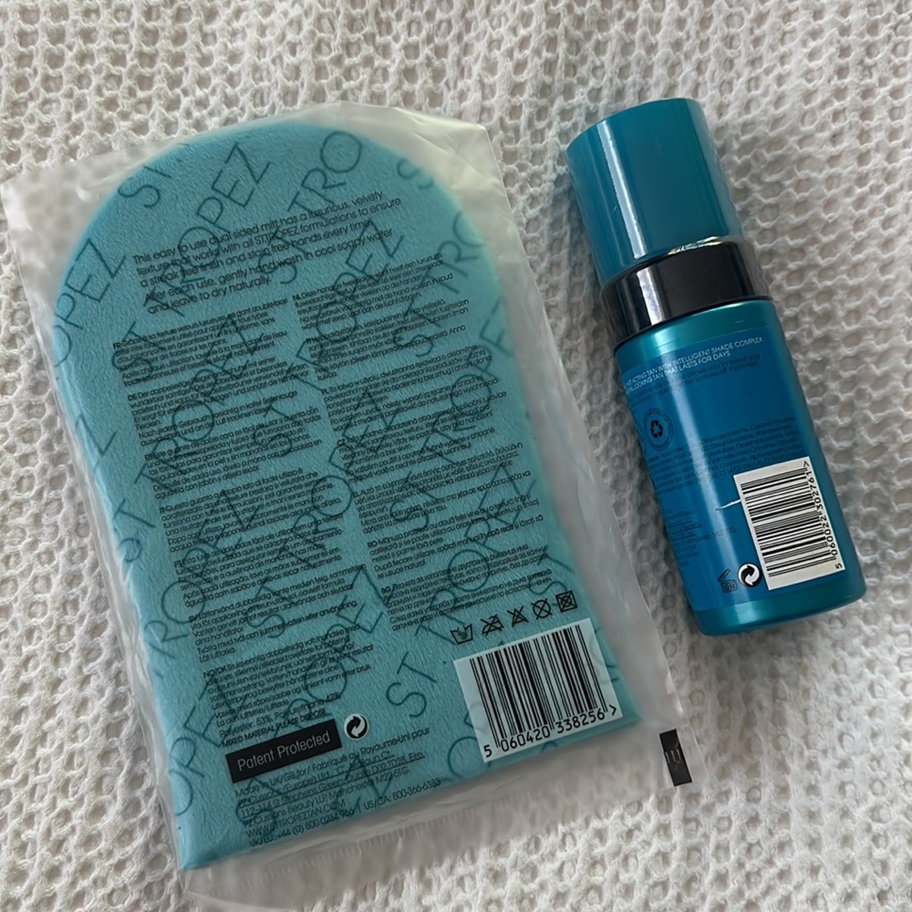 New/sealed St. Tropez self tan express 100ml 3.3 fl oz and applicator mit - Picture 2 of 4